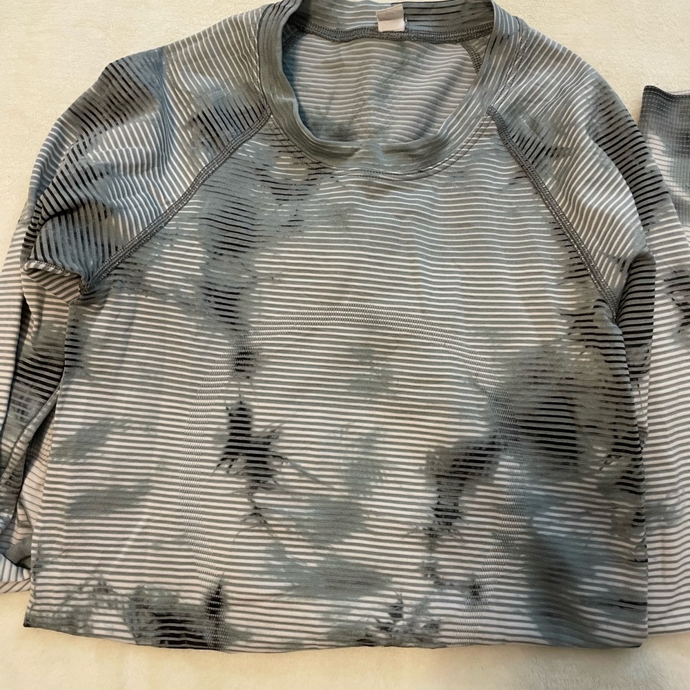 Lululemon long sleeve swiftly size : 2